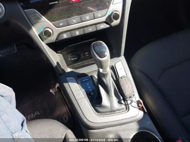 5NPD84LF1JH341929 Hyundai Elantra Value Edition