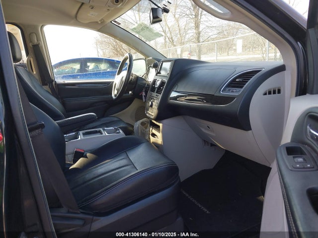 2C4RC1BG7GR231704 Chrysler Town & Country Touring