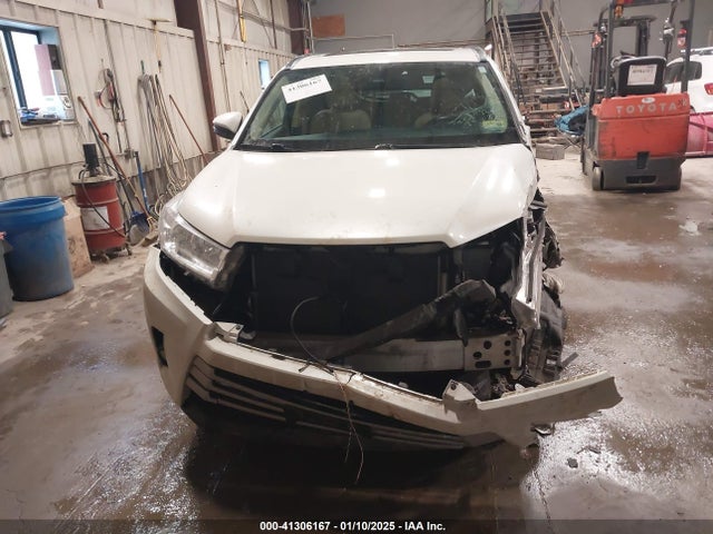 5TDJZRFH6KS622808 Toyota Highlander Xle
