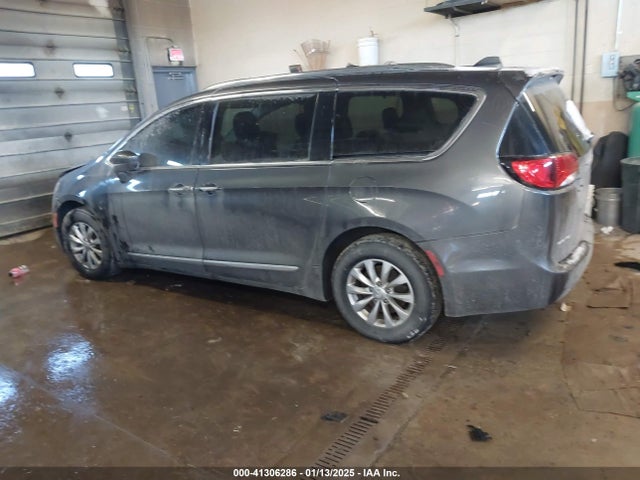 Chrysler Pacifica Touring L Plus 2018 2C4RC1EGXJR306494 Image 14