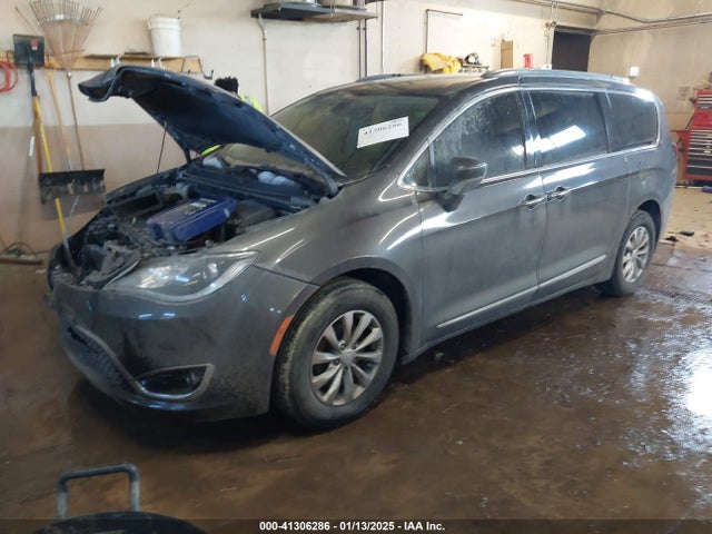 2C4RC1EGXJR306494 Chrysler Pacifica Touring L Plus