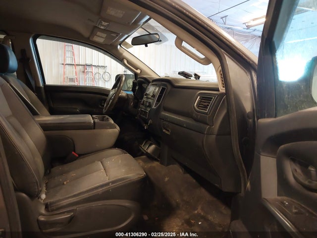 1N6BA1F30HN524421 Nissan Titan Xd S Diesel