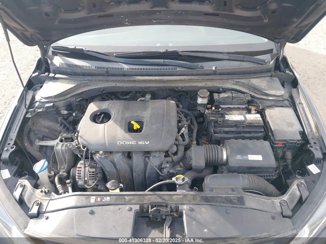 5NPD74LF0HH100568 Hyundai ELANTRA SE