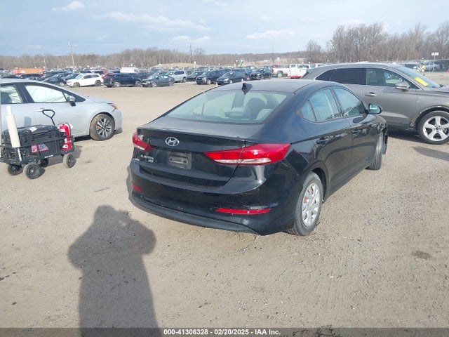 5NPD74LF0HH100568 Hyundai ELANTRA SE