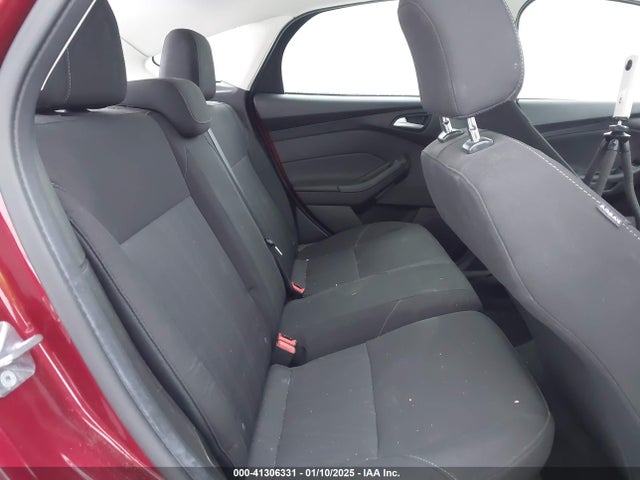 Ford FOCUS SE 2017 1FADP3K21HL230367 Image 8