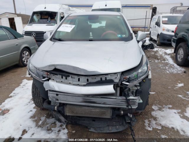 KL7CJKSB5HB209011 Chevrolet TRAX LS