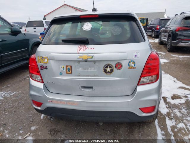 KL7CJKSB5HB209011 Chevrolet TRAX LS