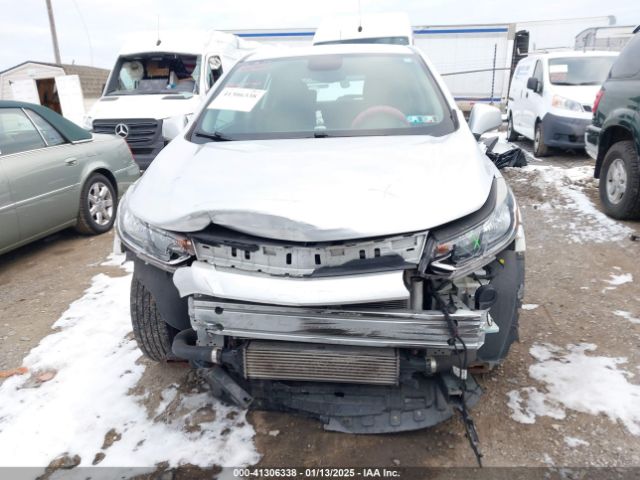 KL7CJKSB5HB209011 Chevrolet TRAX LS