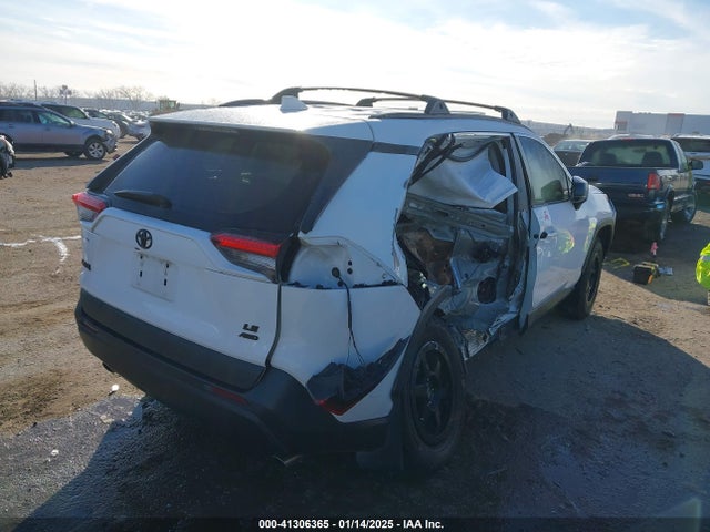 Toyota RAV4 LE 2020 2T3F1RFV2LC130457 Image 4