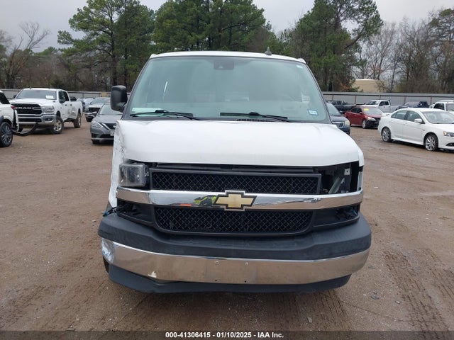 1GAZGPFG4L1121251 Chevrolet Express Passenger Rwd 3500 Extended Wheelbase Lt
