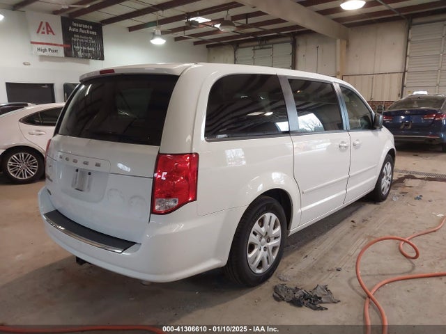 2C4RDGBG0ER105813 Dodge Grand Caravan Se