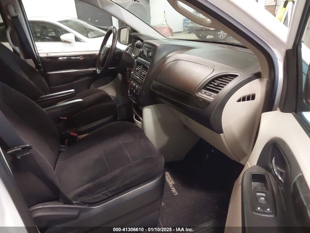 2C4RDGBG0ER105813 Dodge Grand Caravan Se
