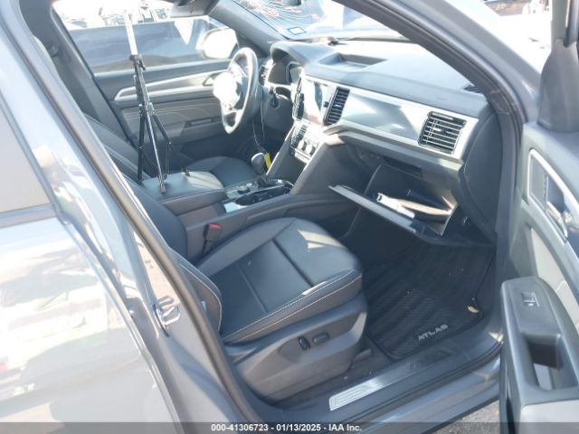 1V2SC2CA7PC228133 Volkswagen Atlas Cross Sport 2.0t Sel R-line Black