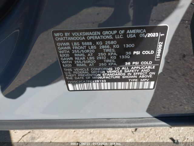 1V2SC2CA7PC228133 Volkswagen Atlas Cross Sport 2.0t Sel R-line Black