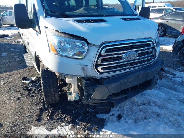 1FBZX2ZG1JKA16216 Ford Transit-350 Xlt