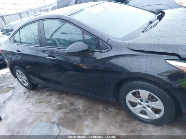 1G1BC5SM8J7235969 Chevrolet Cruze Ls Auto