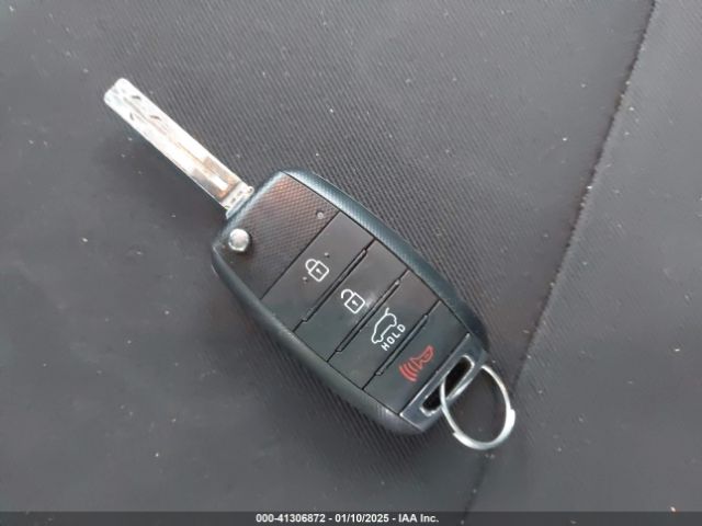 KNDJN2A29K7915506 KIA Soul