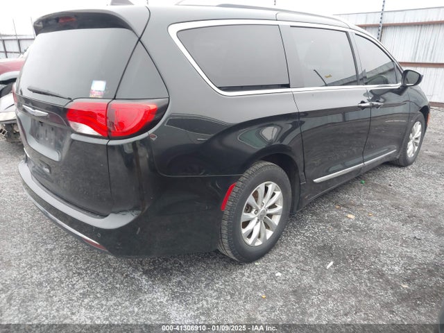Chrysler Pacifica Touring L 2018 2C4RC1BG8JR217334 Image 4