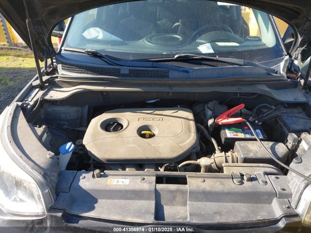 KIA SOUL + 2014 KNDJP3A52E7051851 Image 10