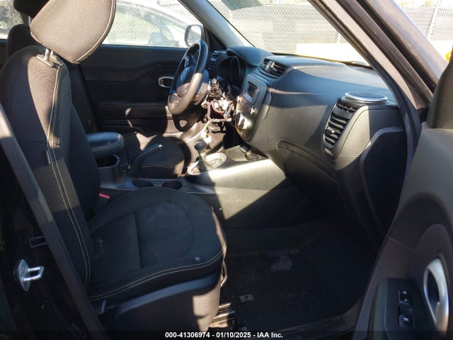 KIA SOUL + 2014 KNDJP3A52E7051851 Image 5