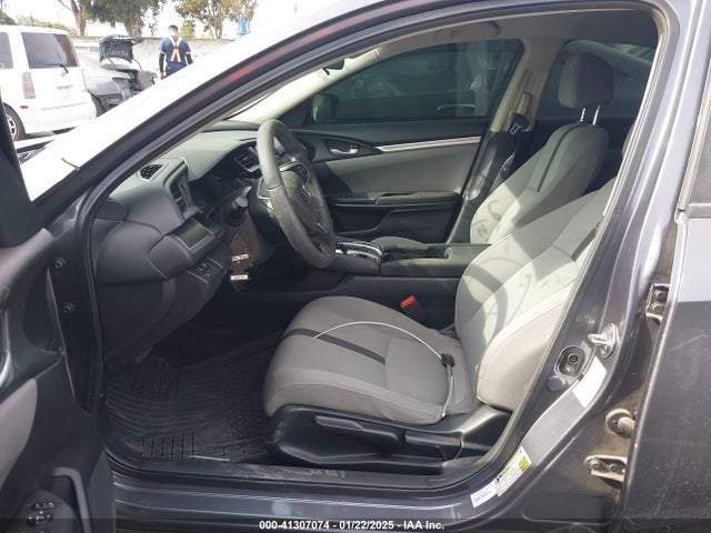 Honda Civic Lx 2019 2HGFC2F69KH556865 Image 17