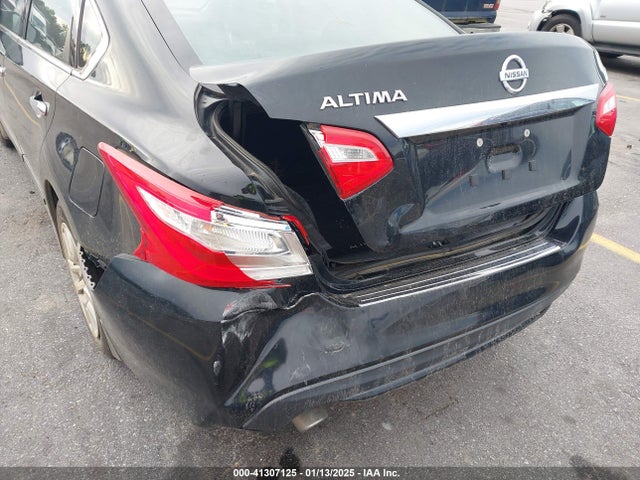 Nissan Altima 2.5 S 2017 1N4AL3AP7HC120144 Image 17