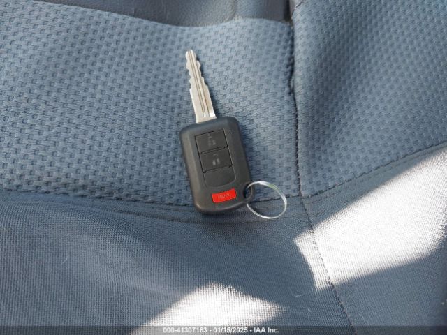 JA4AP3AU5HZ054964 Mitsubishi Outlander Sport 2.0 Es