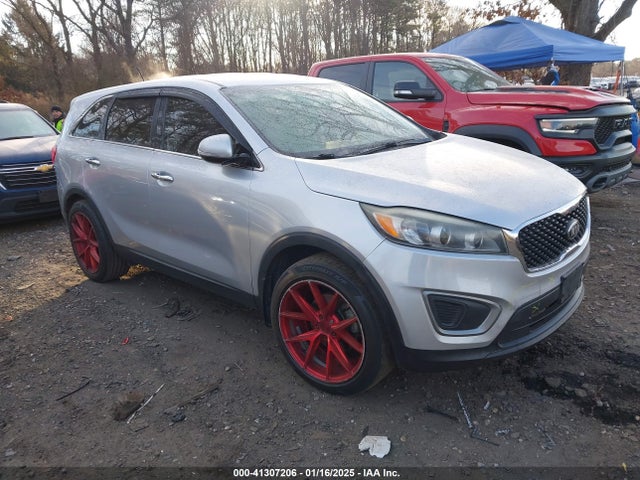 KIA Sorento 2.4l L 2016 5XYPG4A30GG013281 Image 1
