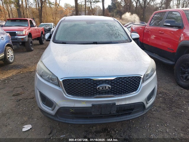 KIA Sorento 2.4l L 2016 5XYPG4A30GG013281 Image 12