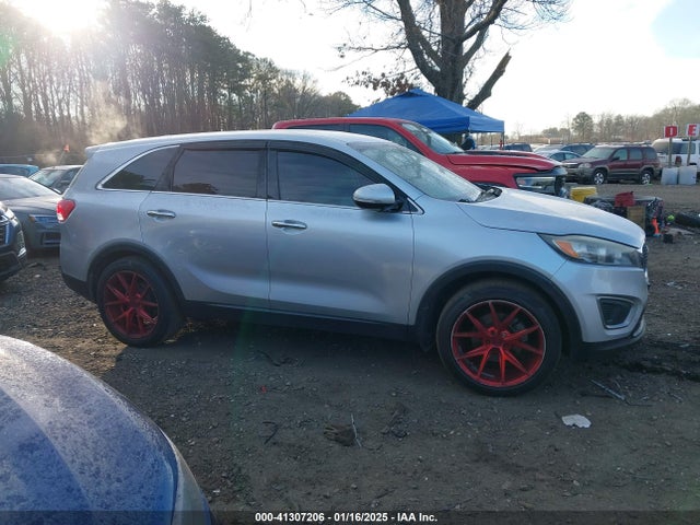 KIA Sorento 2.4l L 2016 5XYPG4A30GG013281 Image 13