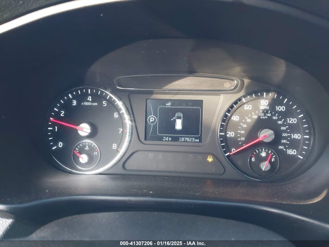 KIA Sorento 2.4l L 2016 5XYPG4A30GG013281 Image 7