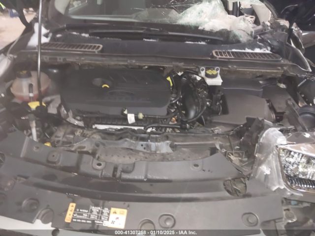 1FMCU9GD6JUC58317 Ford ESCAPE SE