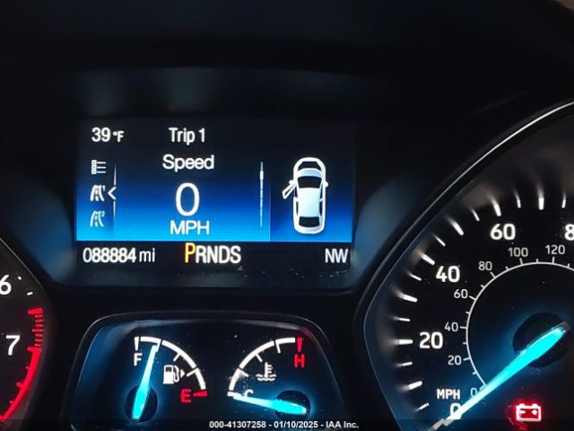 1FMCU9GD6JUC58317 Ford ESCAPE SE
