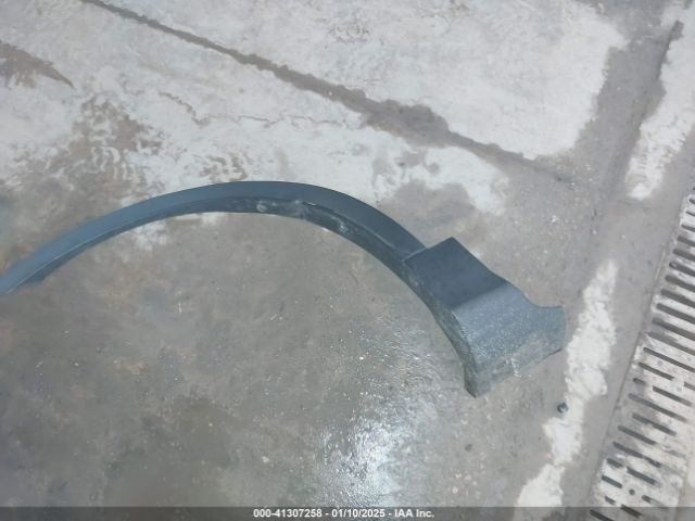 1FMCU9GD6JUC58317 Ford ESCAPE SE