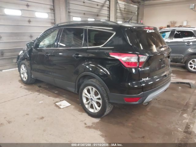 1FMCU9GD6JUC58317 Ford ESCAPE SE
