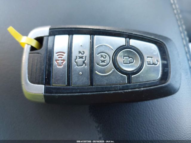 2FMPK4J8XJBC43556 Ford EDGE SEL