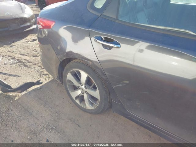 5XXGT4L35KG315770 KIA Optima S