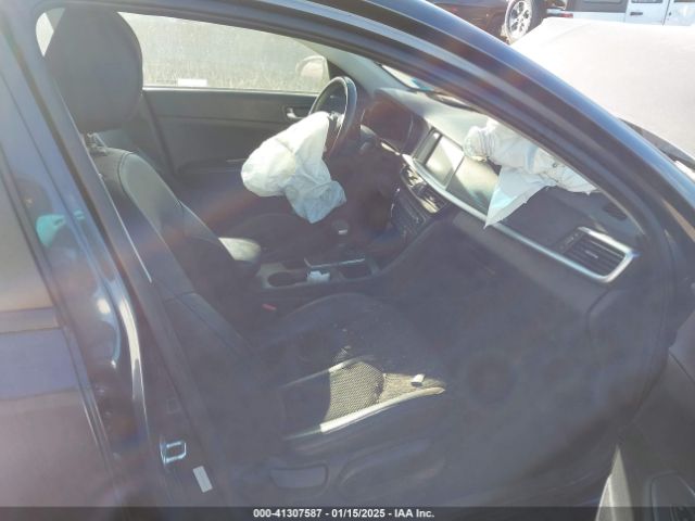 5XXGT4L35KG315770 KIA Optima S