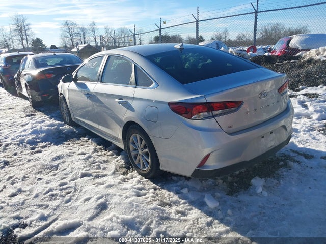 Hyundai SONATA SE 2018 5NPE24AF7JH618060 Image 3