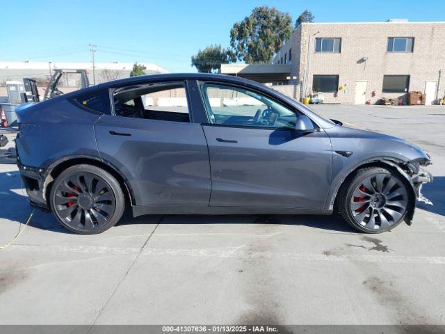 7SAYGDEFXPF744612 Tesla Model Y Performance Dual Motor All-wheel Drive