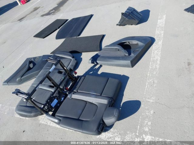 7SAYGDEFXPF744612 Tesla Model Y Performance Dual Motor All-wheel Drive