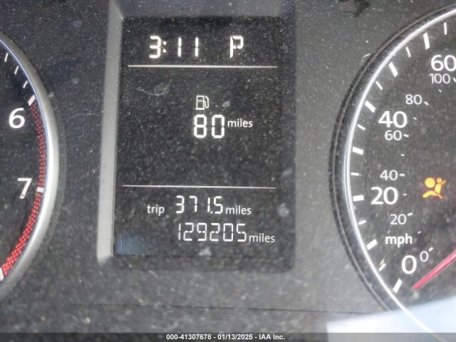 1VWAT7A35FC011772 Volkswagen Passat 1.8t Wolfsburg Edition