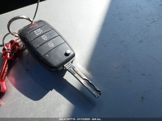 KNDJX3A59E7047697 KIA Soul !