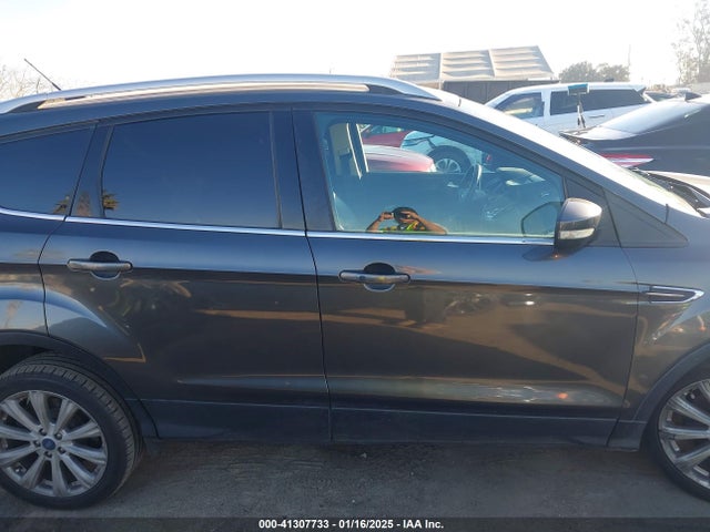 Ford Escape Titanium 2017 1FMCU0J90HUF11075 Image 13