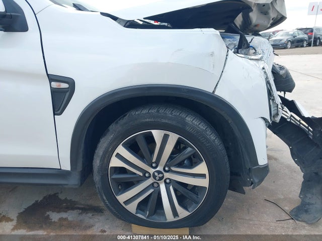 JA4AP3AUXLU011629 Mitsubishi Outlander Sport 2.0 Es