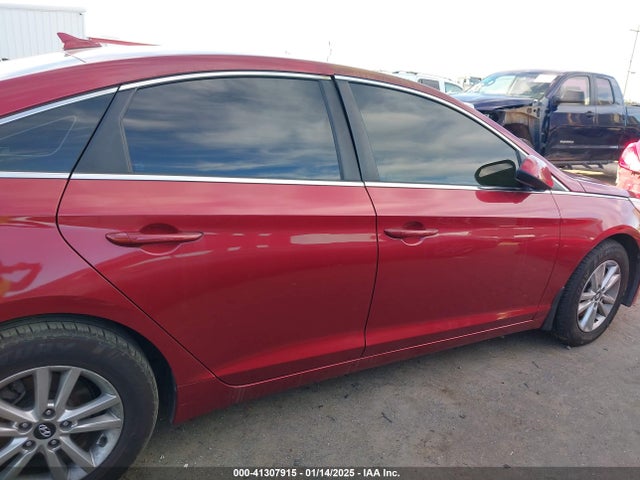 Hyundai SONATA SE 2016 5NPE24AF5GH333351 Image 12