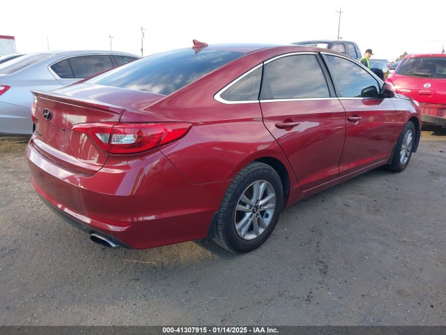 Hyundai SONATA SE 2016 5NPE24AF5GH333351 Image 4