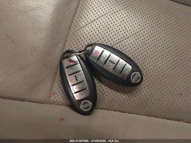 JN8AE2KP0E9100960 Nissan Quest Sl