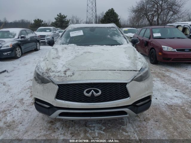 SJKCH5CRXHA030509 Infiniti Qx30 Premium