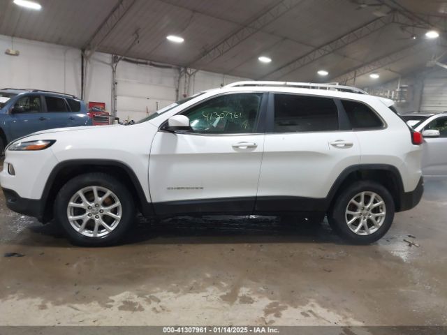 1C4PJMCB2HW537512 Jeep Cherokee Latitude 4x4